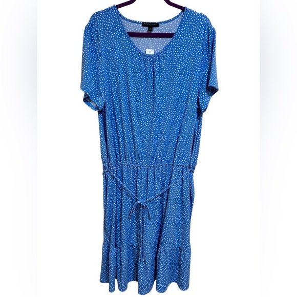 Banana Republic Dresses & Skirts - Banana Republic Blue White Midi Dress